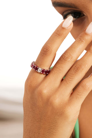OVAL-CUT LAB-GROWN RUBY & DIAMOND VIBRANT ETERNITY RING IN 18K GOLD