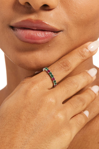 ROUND-CUT LAB-GROWN EMERALD & RUBY VIBRANT ETERNITY RING IN 18K GOLD