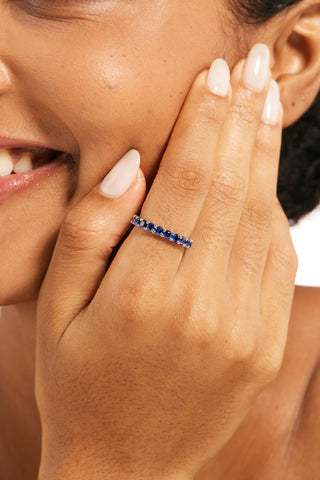 ROUND-CUT LAB-GROWN SAPPHIRE VIBRANT ETERNITY RING IN 18K GOLD