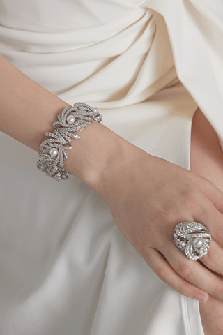 Lab Diamond and Akoya Pearl Bangle Bracelet in White Gold - Zaiyou Jewelry