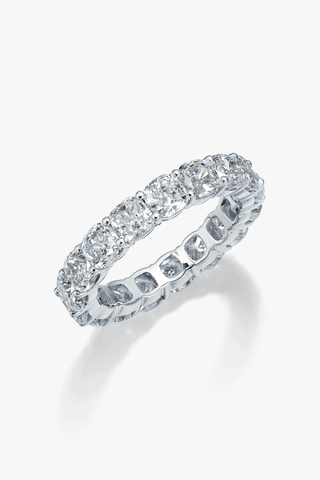 Cushion-cut Lab Diamond Eternity Ring in White Gold - Zaiyou Jewelry