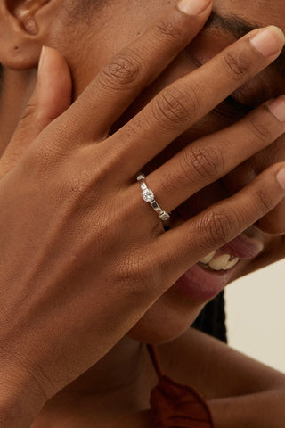 Lab Diamond Minimalist Engagement Ring in White Gold - Round-Zaiyou Jewelry
