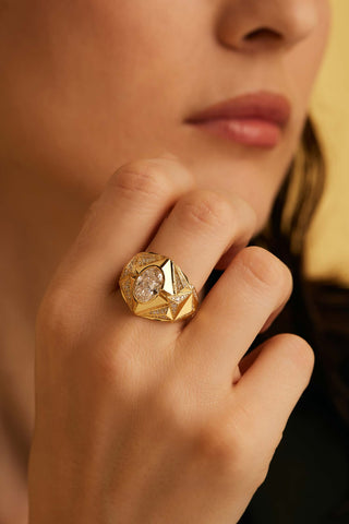 2.0CT OVAL-CUT LAB-GROWN DIAMOND PRISMATIC ALLURE RING IN 14K YELLOW GOLD