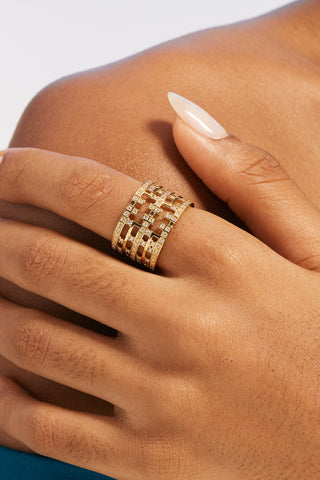 MAZE INTERLACED GEOMETRIC LAB-GROWN DIAMOND RING IN GOLD