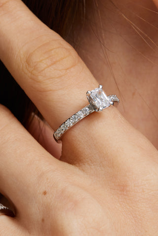 Radiant-cut Lab Diamond Engagement Ring in white gold - Zaiyou Jewelry