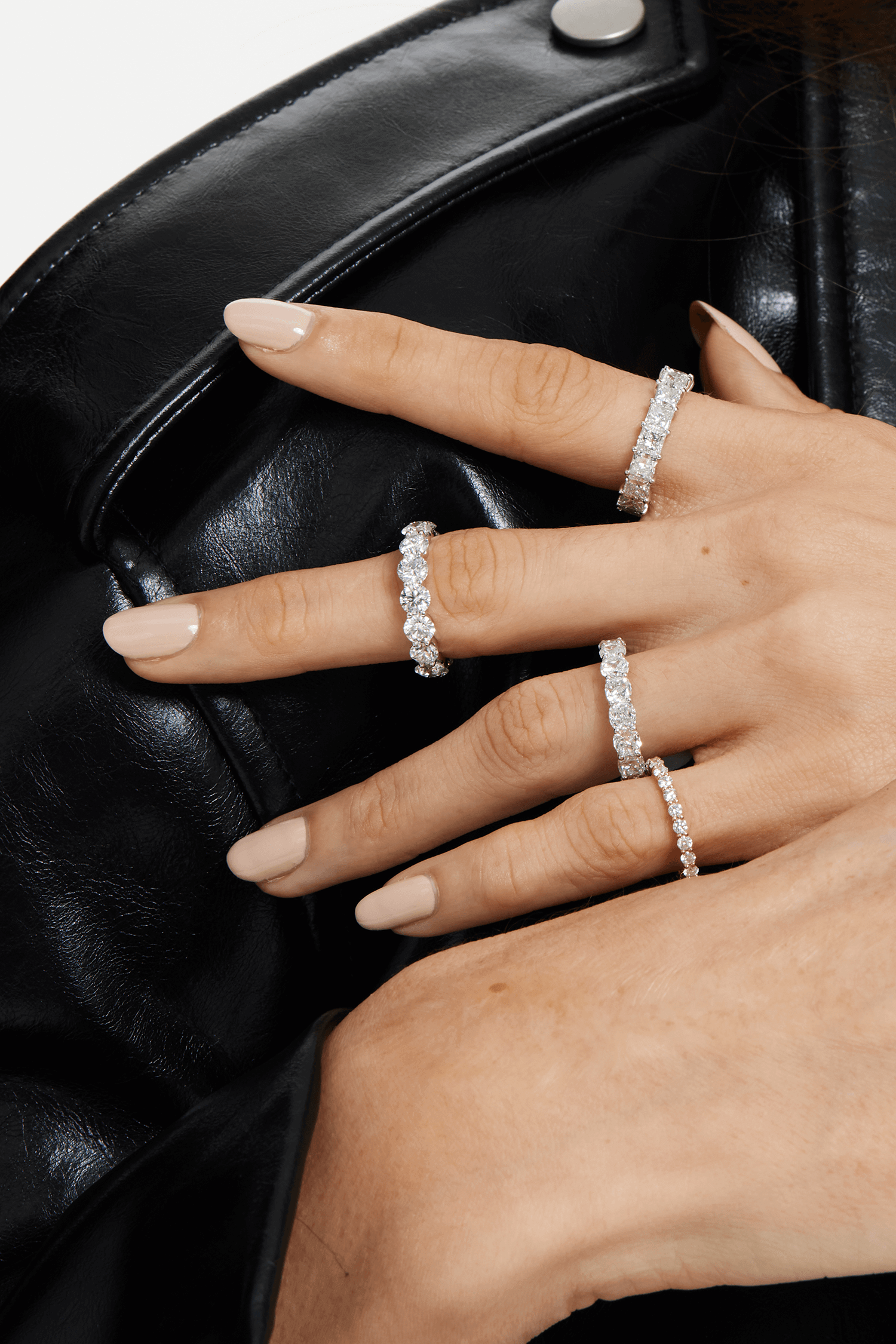 Cushion-cut Lab Diamond Eternity Ring in White Gold – Zaiyou Jewelry